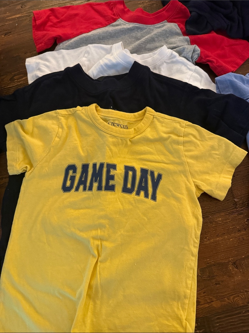 Lot of 4, boys shirts. Size 5/XS